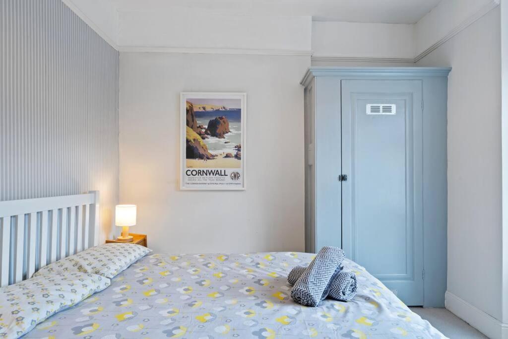 Pendennis - Bright Victorian Flat, Sea Views & Close To Beach ฟาลมัธ ภายนอก รูปภาพ