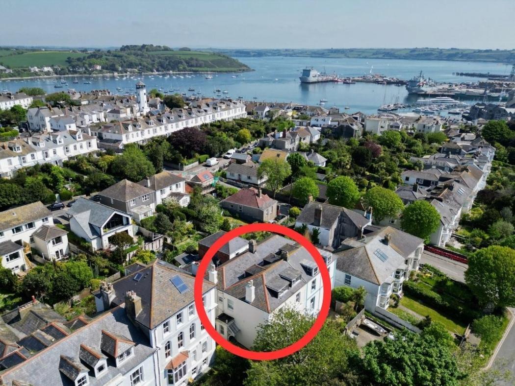 Pendennis - Bright Victorian Flat, Sea Views & Close To Beach ฟาลมัธ ภายนอก รูปภาพ